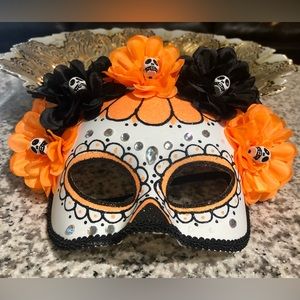 Dia De Los Muertos mask. Can be used as a Halloween mask. Great condition!